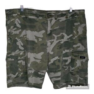 Wrangler Shorts Men's 46 Relaxed Fit Camo Cargo Pockets Outdoor Ripstop Dadcore